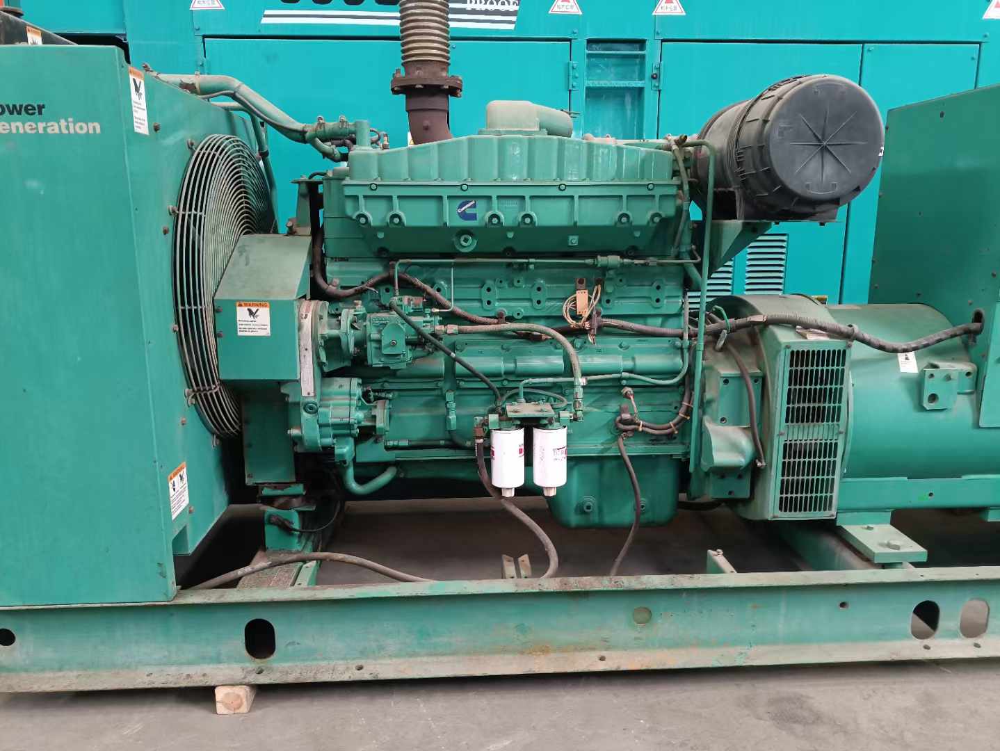 都兰过载会对 600kW 柴油发电机组造成哪些损害？